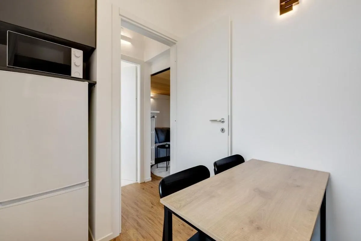 Homeby, Cozy Penthouse Apartment Milano