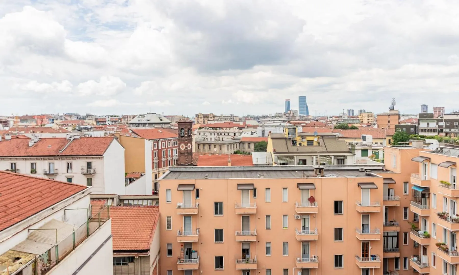 Homeby, Cozy Penthouse Apartment Milano
